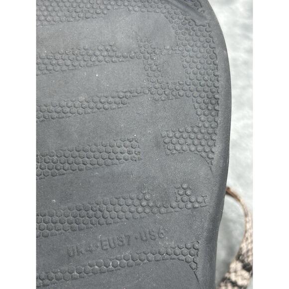 FITFLOP Strappy Strata Snake Print Sandals Flats Gladiator Leather Womens Size 6 - Picture 5 of 5